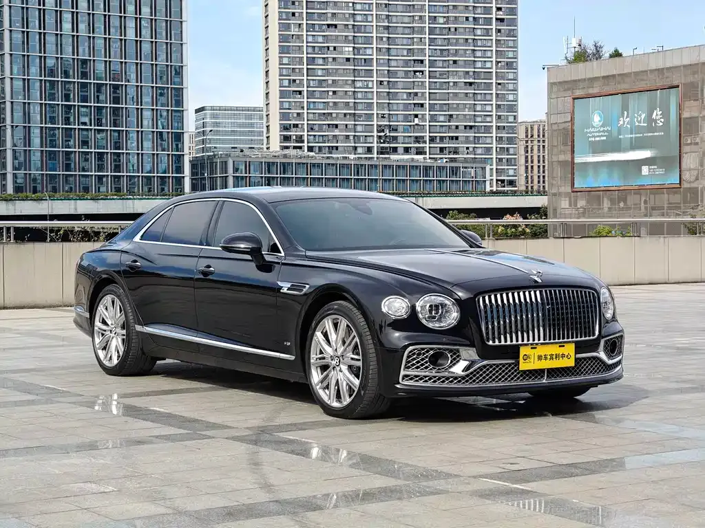 Bentley Flying Spur — фото 6