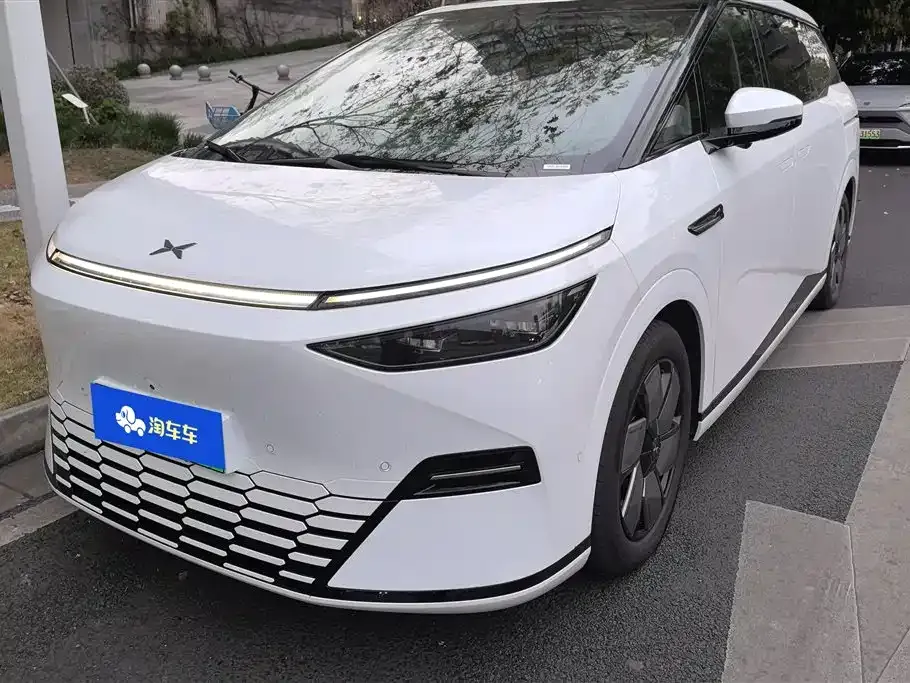 XPeng X9 2025 из CN, фото 1