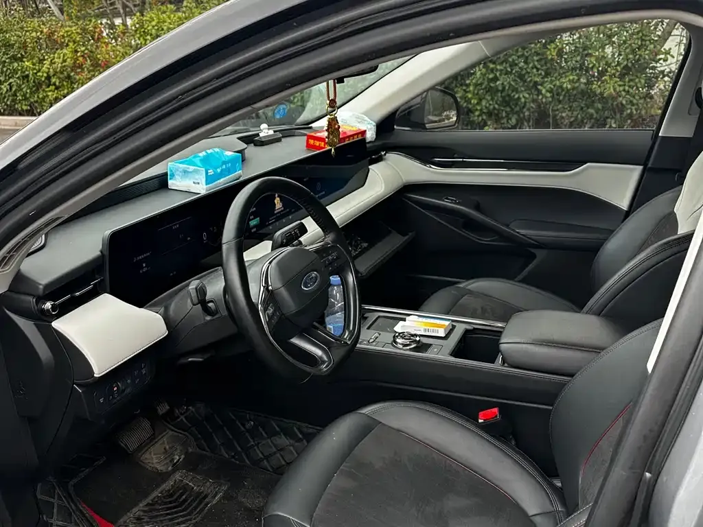 Ford Mondeo 2022 из CN, фото 2