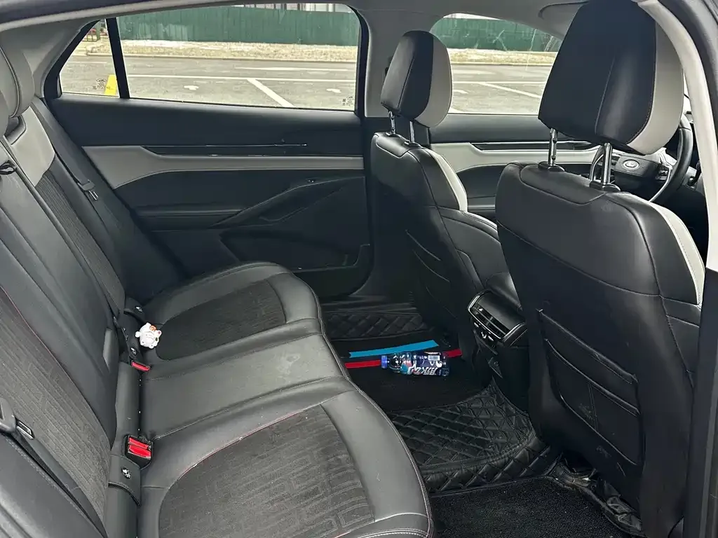Ford Mondeo 2022 из CN, фото 9