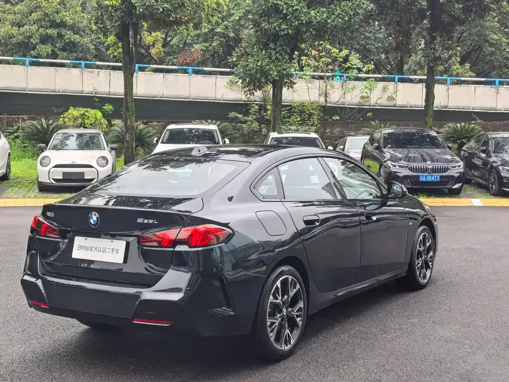 BMW 2 Series 2025 из CN, фото 10