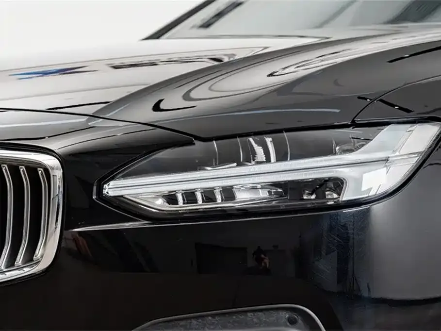 Volvo S90 2024 из CN, фото 2