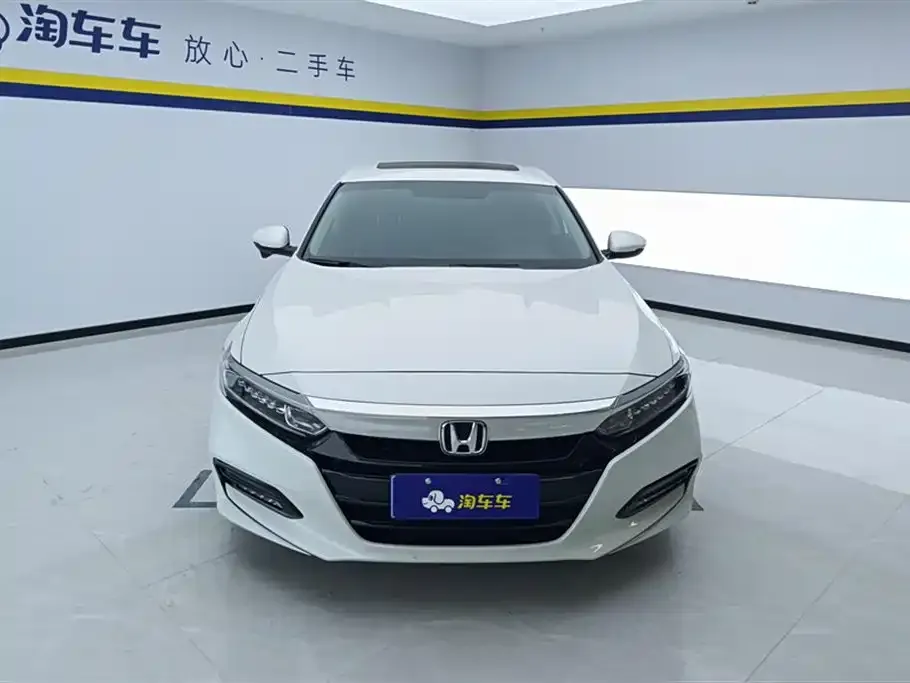Honda Accord — фото 8