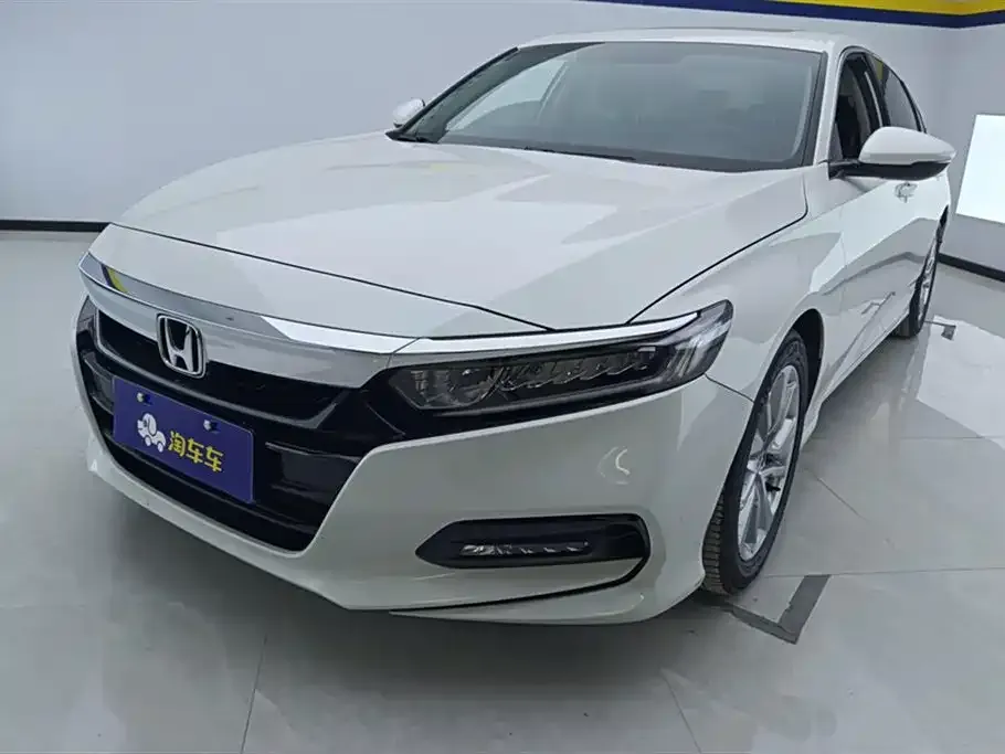 Honda Accord — фото 7