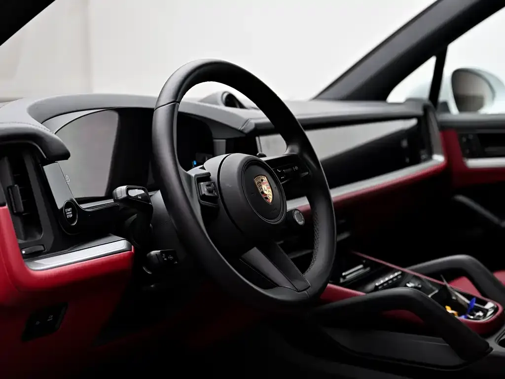 Porsche Cayenne 2025 из CN, фото 8