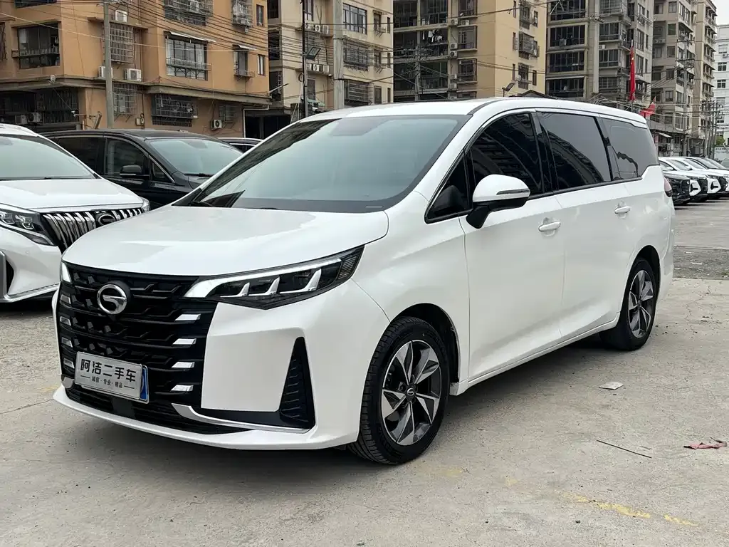 GAC Motor Trumpchi M6 — фото 1