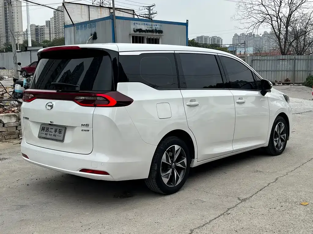 GAC Motor Trumpchi M6 — фото 3