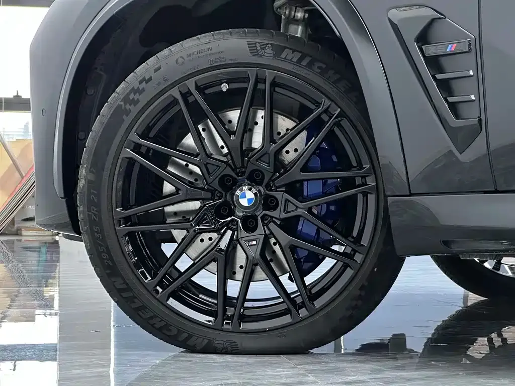 BMW X5 M — фото 10
