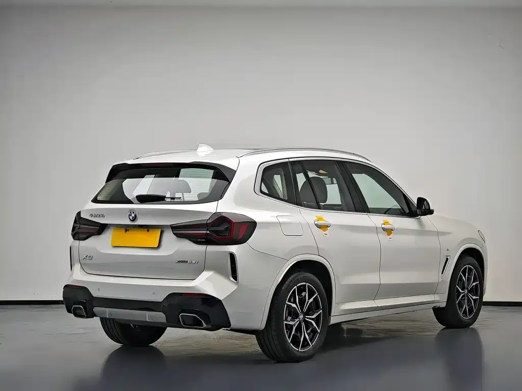 BMW X3 — фото 9