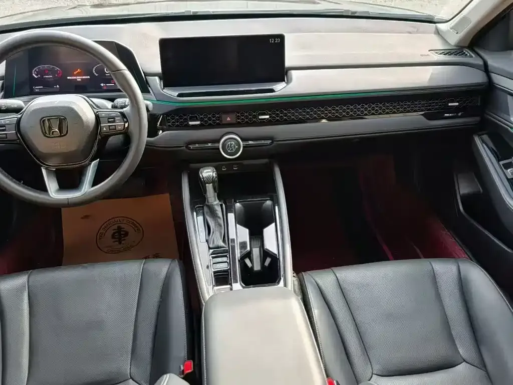Honda Accord — фото 3