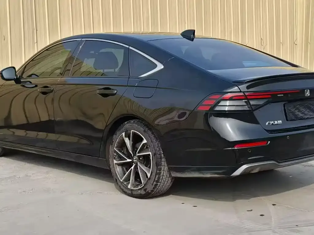 Honda Accord — фото 4