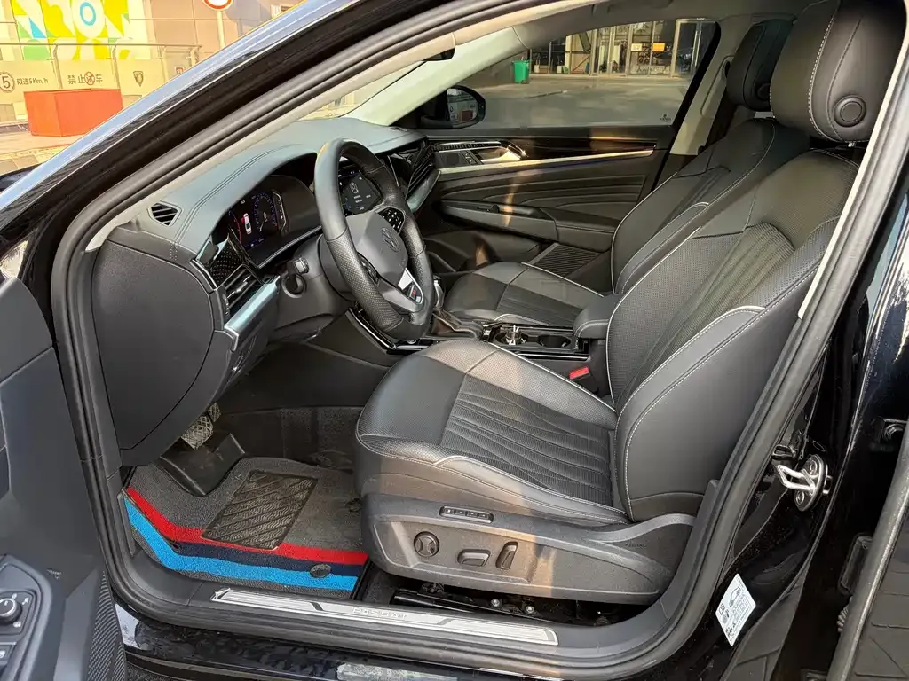 Volkswagen Passat — фото 9