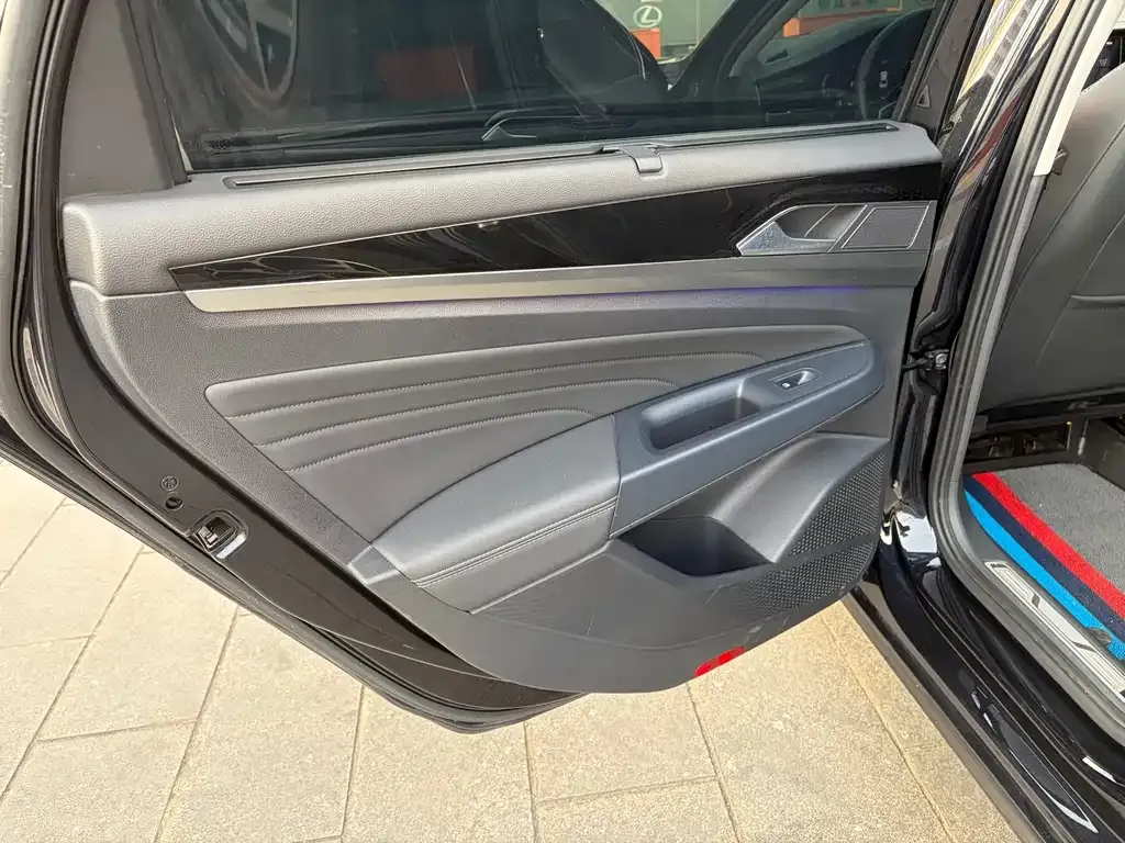 Volkswagen Passat — фото 2