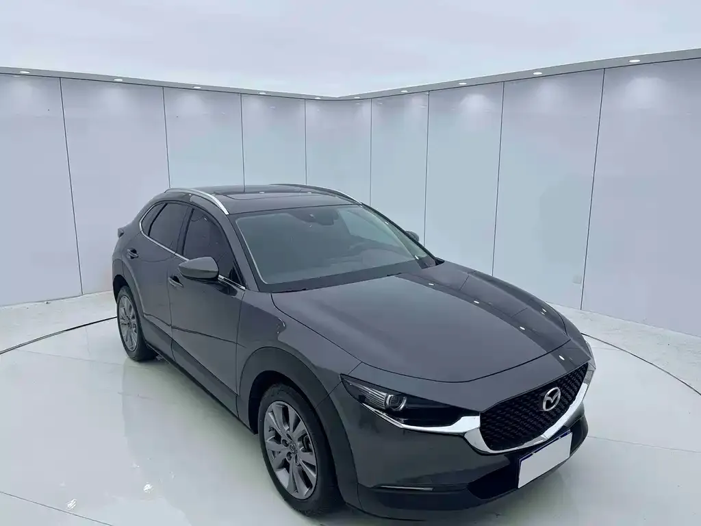 Mazda CX-30 — фото 1