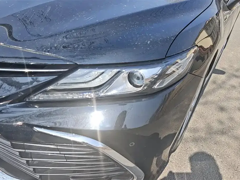 Toyota Camry — фото 3