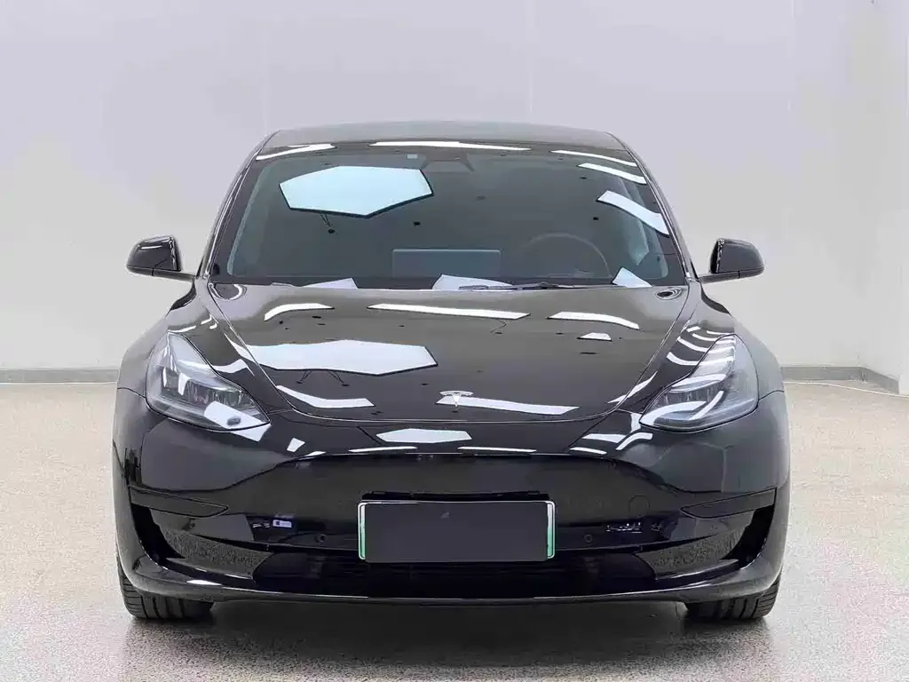 Tesla Model 3 — фото 8