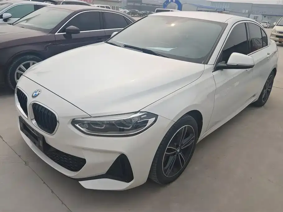BMW 1 Series — фото 1