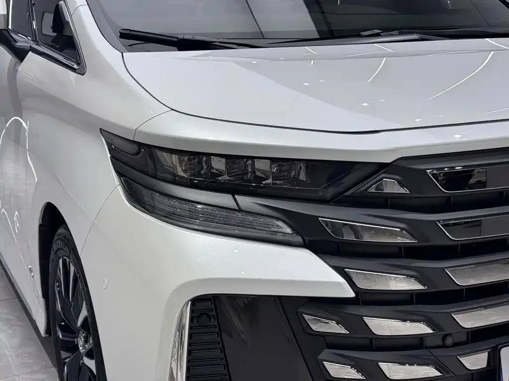 Toyota Vellfire 2024 из CN, фото 3