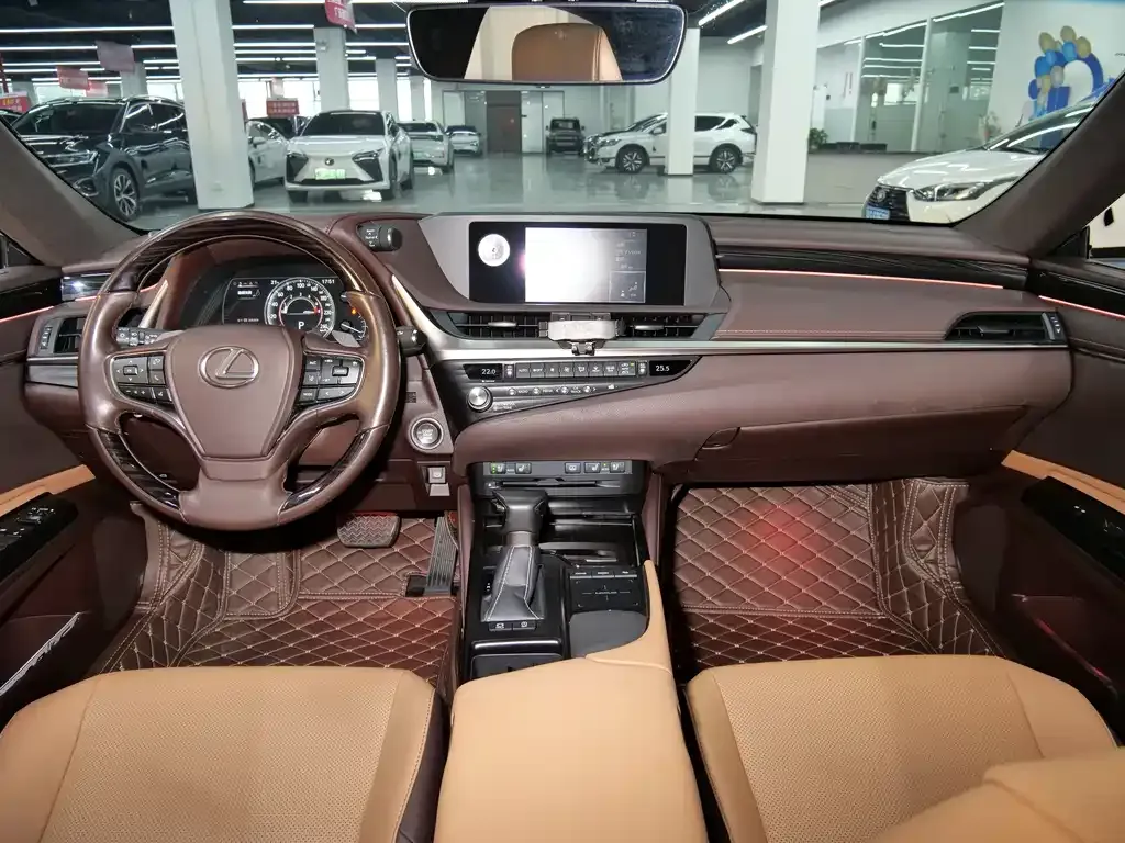 Lexus ES 2021 из CN, фото 3