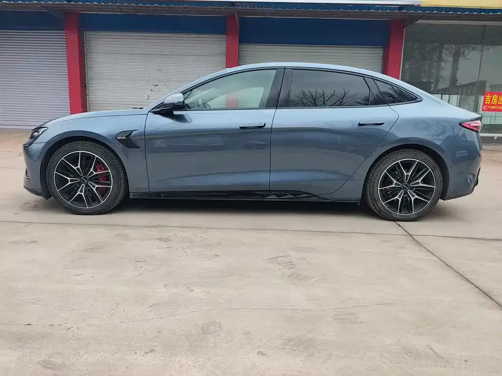 BYD Seal — фото 9