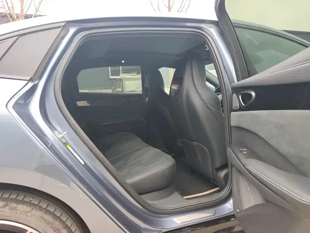 BYD Seal — фото 7