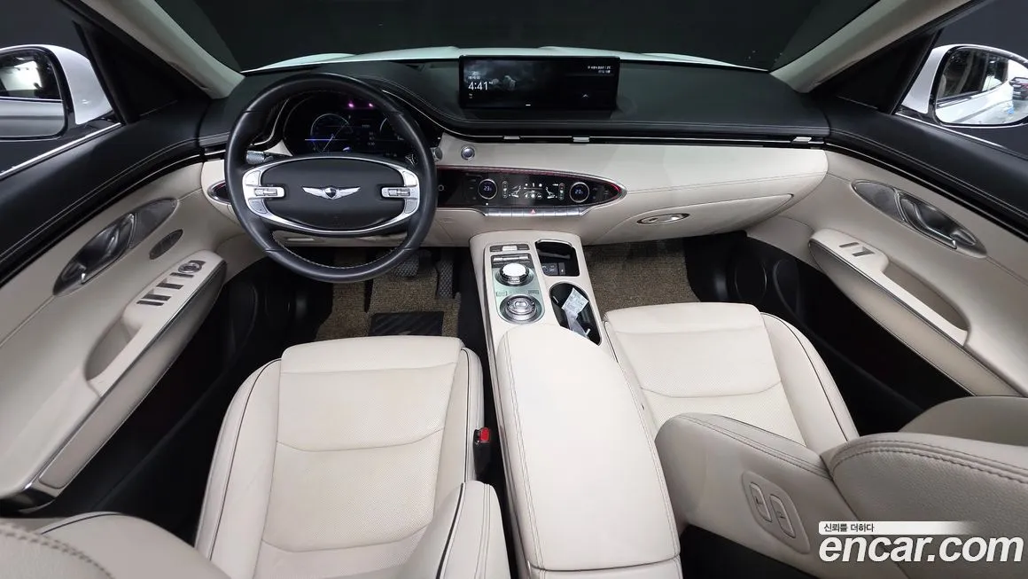 Genesis GV70 — фото 10