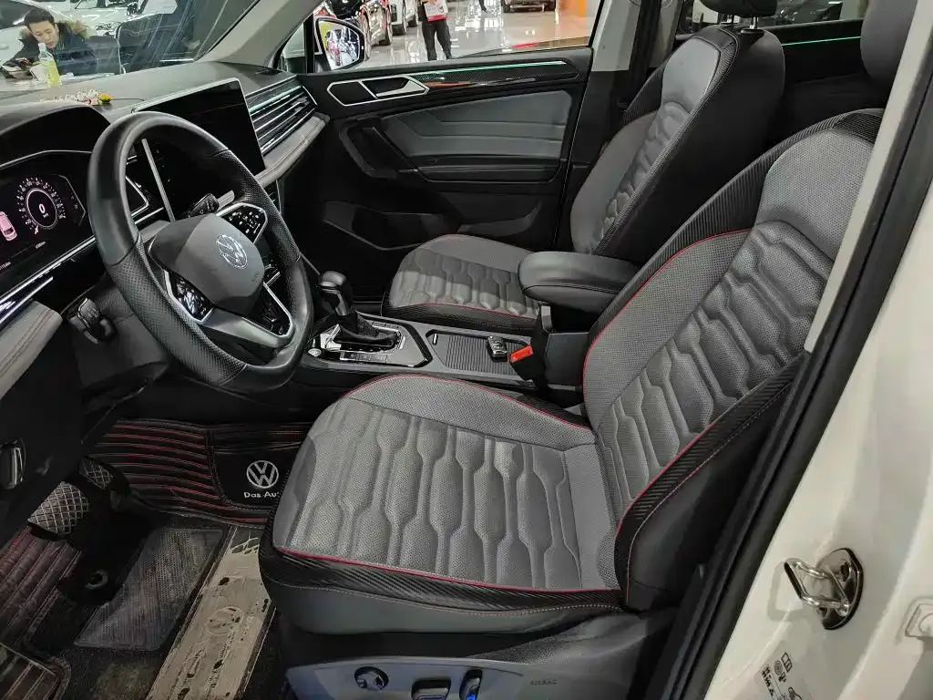 Volkswagen Tiguan L New Energy — фото 6