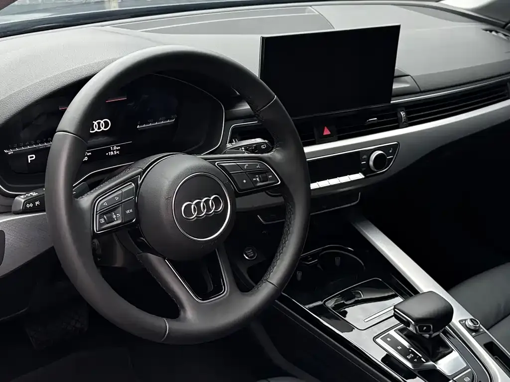 Audi A4 (Import) — фото 5