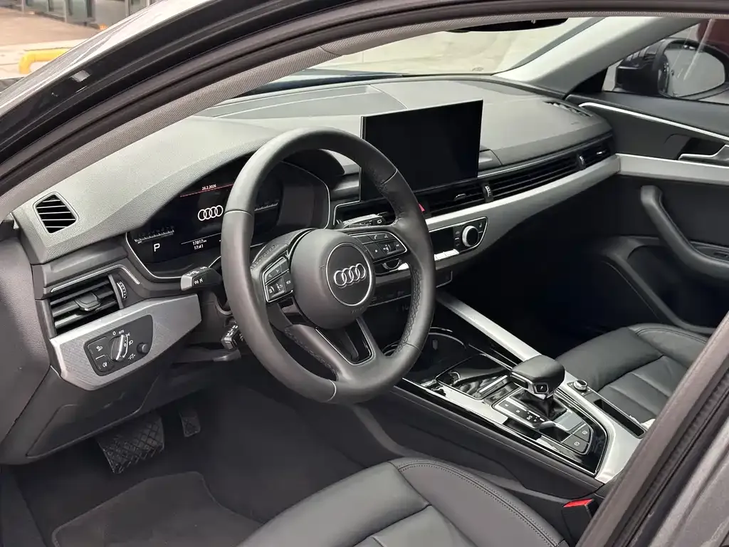 Audi A4 (Import) — фото 4