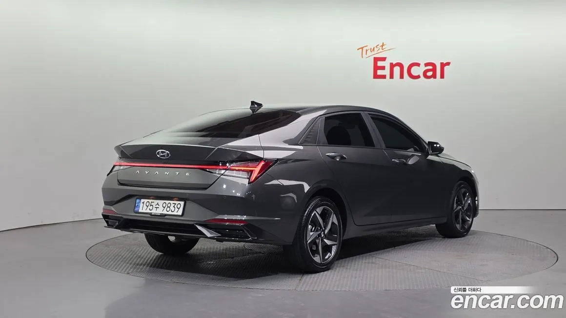 Hyundai AVANTE — фото 2