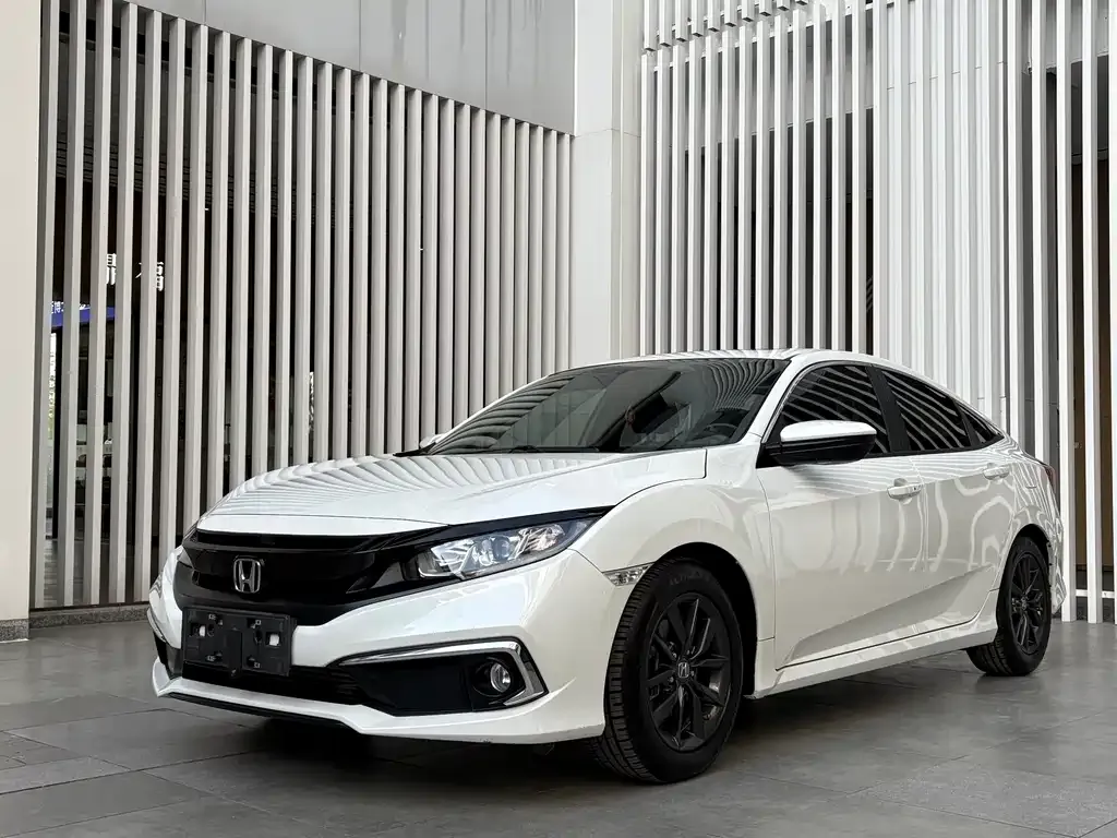 Honda Civic — фото 1