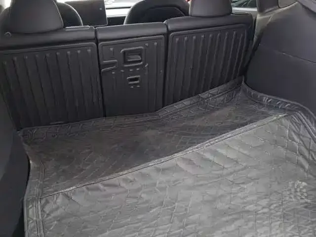 Tesla Model Y 2025 из CN, фото 5