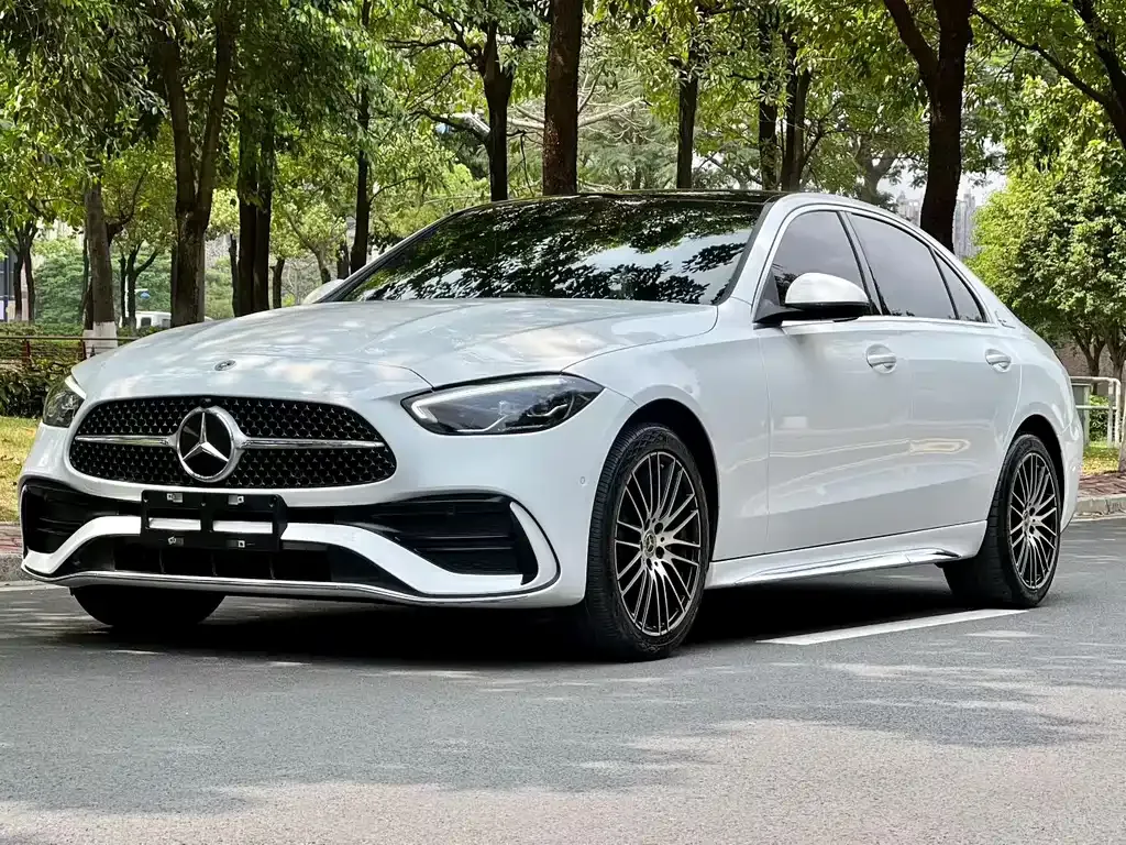 Mercedes-Benz C-Class — фото 1