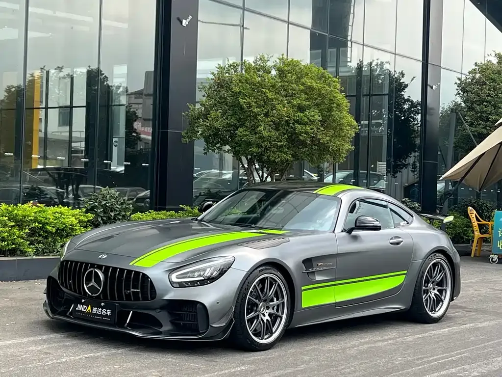 Mercedes-Benz AMG GT — фото 1