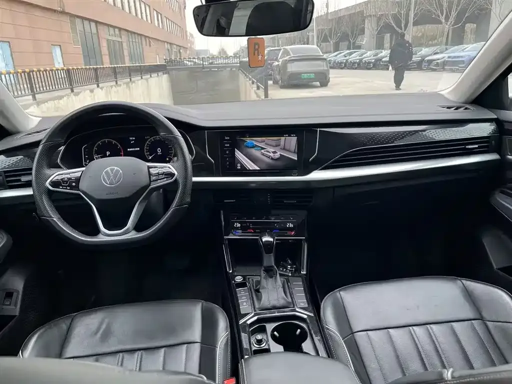 Volkswagen Passat — фото 10