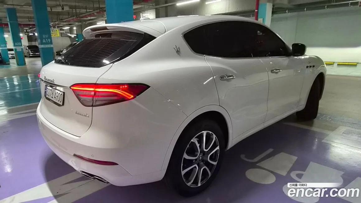 Maserati Levante 2022 из KR, фото 5