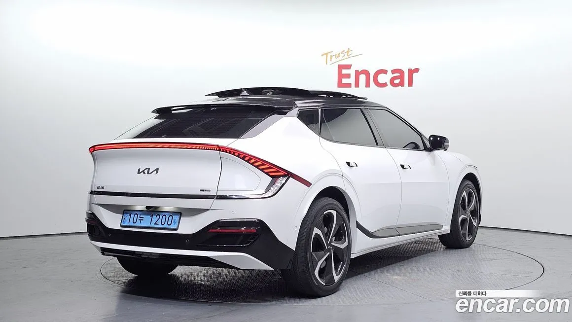 Kia EV6 2023 из KR, фото 8