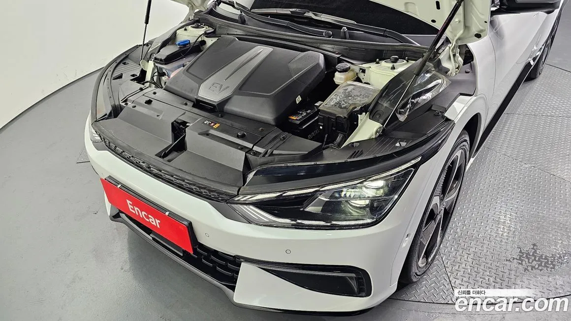 Kia EV6 2023 из KR, фото 3