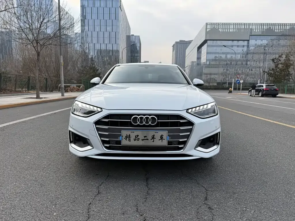 Audi A4L 2022 из CN, фото 7