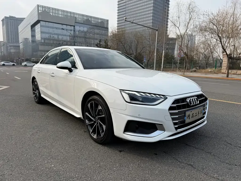 Audi A4L 2022 из CN, фото 6