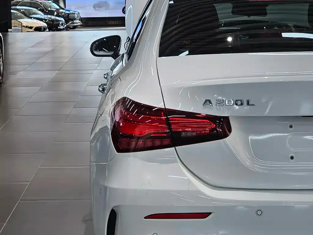 Mercedes-Benz A-Class — фото 10