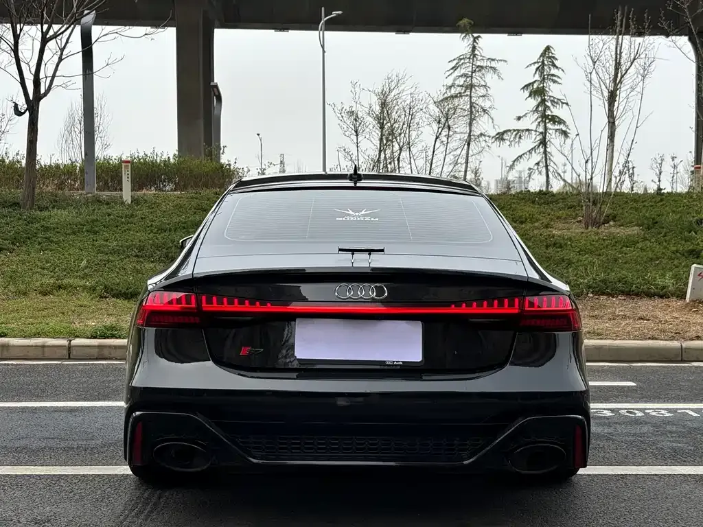 Audi A7 2022 из CN, фото 5