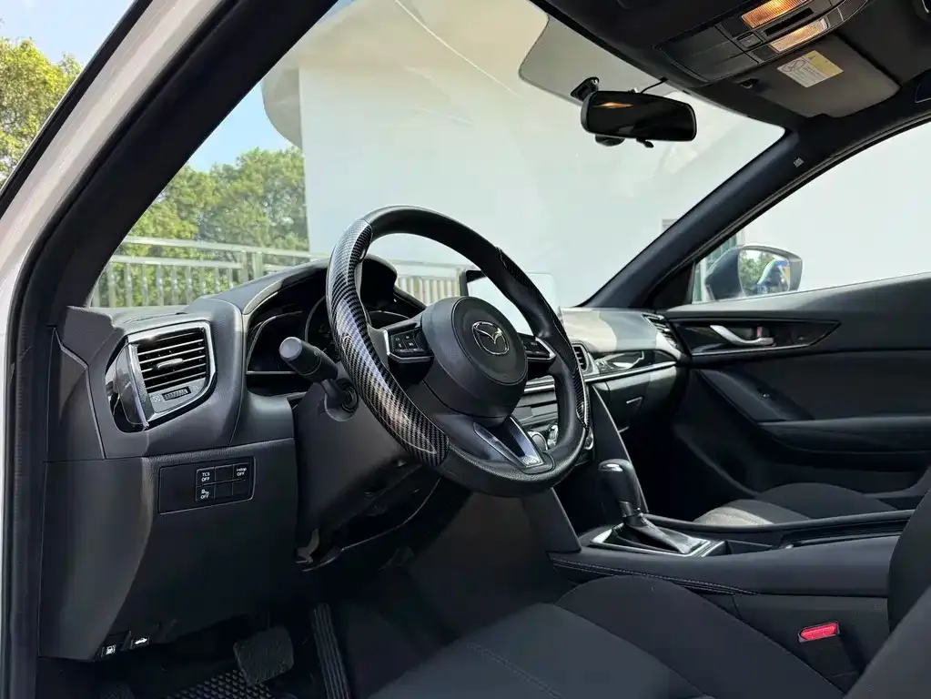 Mazda CX-4 2022 из CN, фото 2