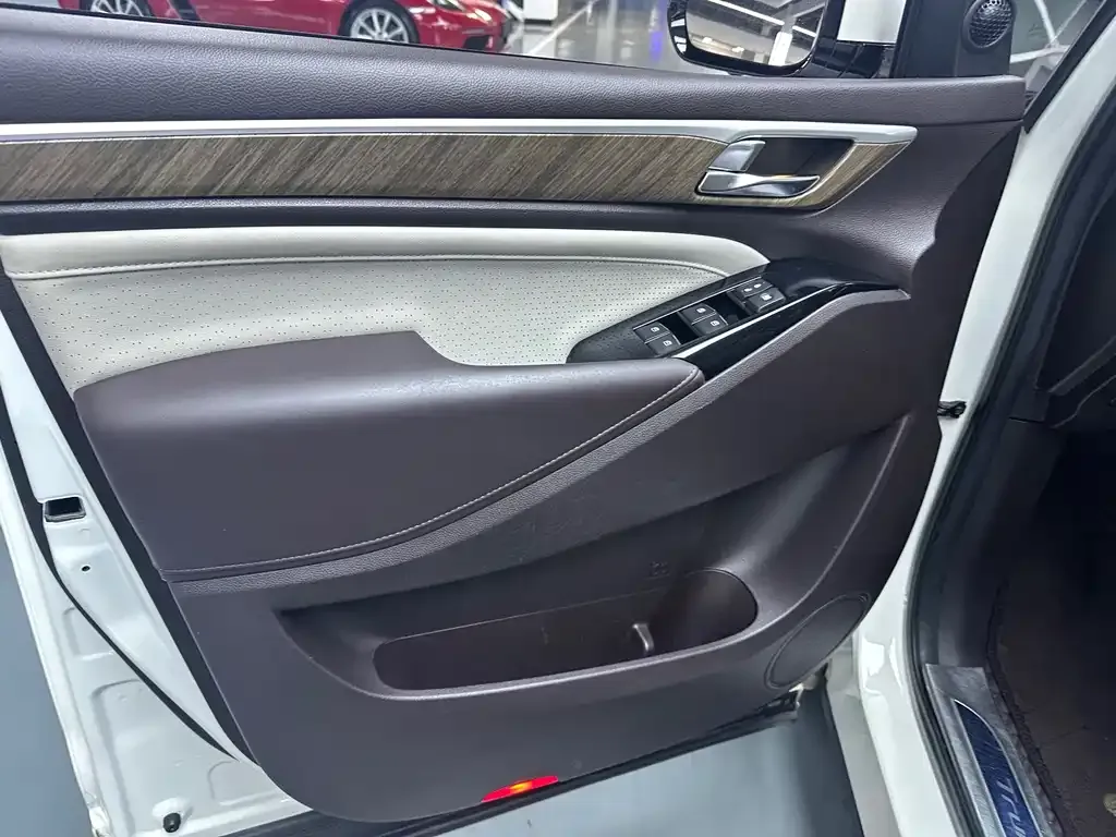 GAC Motor Trumpchi M8 — фото 4