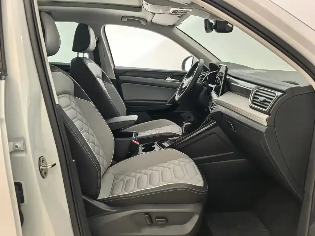 Volkswagen Tayron 2023 из CN, фото 5