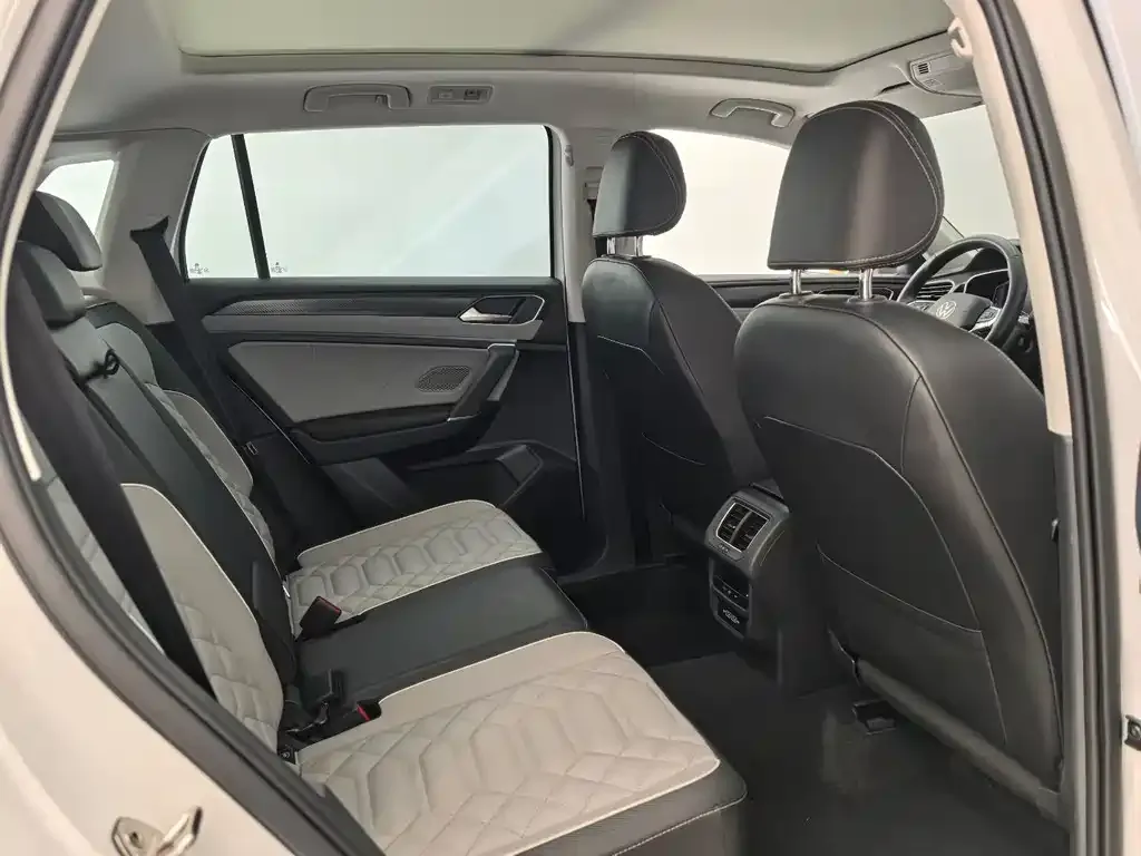 Volkswagen Tayron 2023 из CN, фото 6