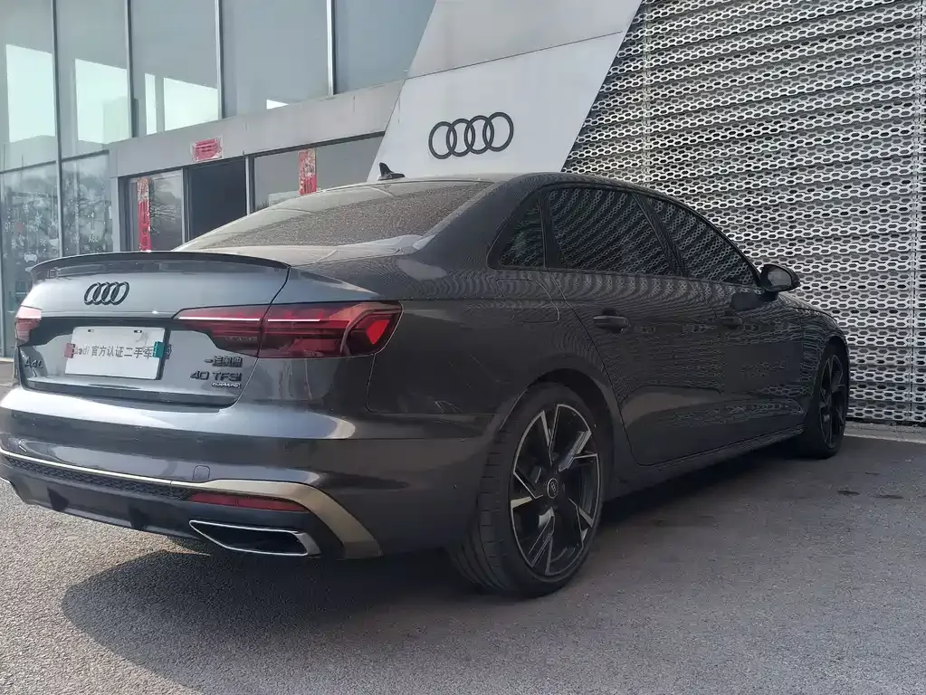 Audi A4L — фото 5