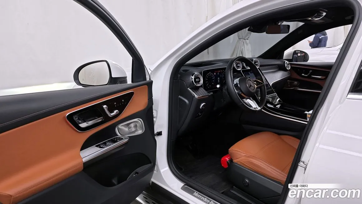 Mercedes-Benz GLC-Class 2025 из KR, фото 2