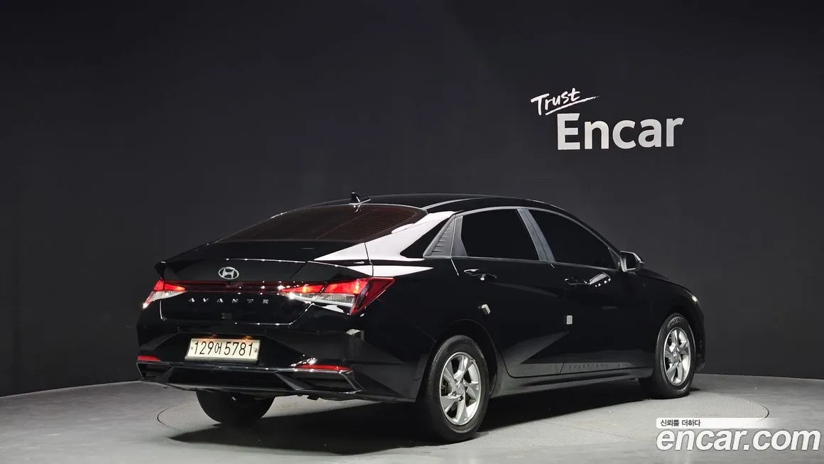 Hyundai AVANTE — фото 4