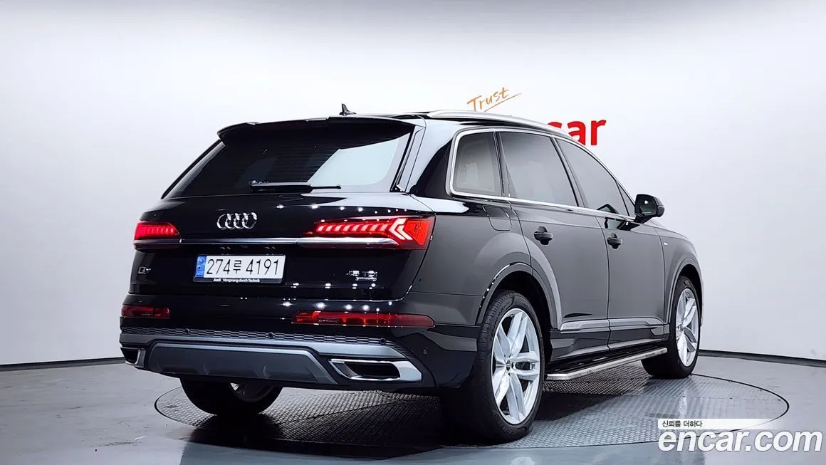 Audi Q7 — фото 2